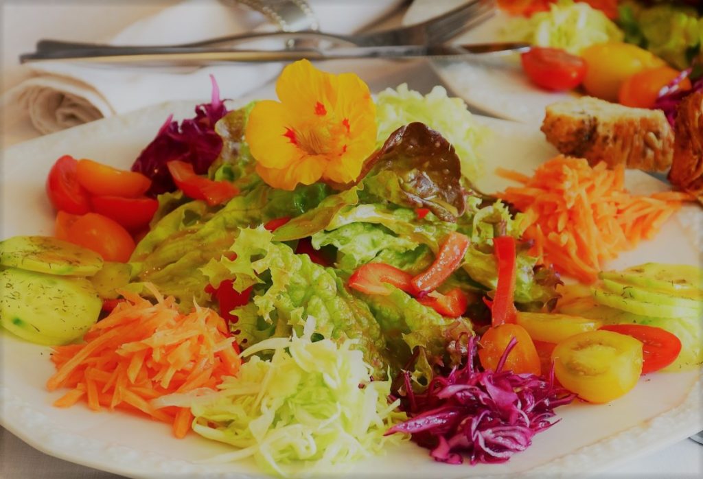 Salade de saison, Pub de Carqueiranne
